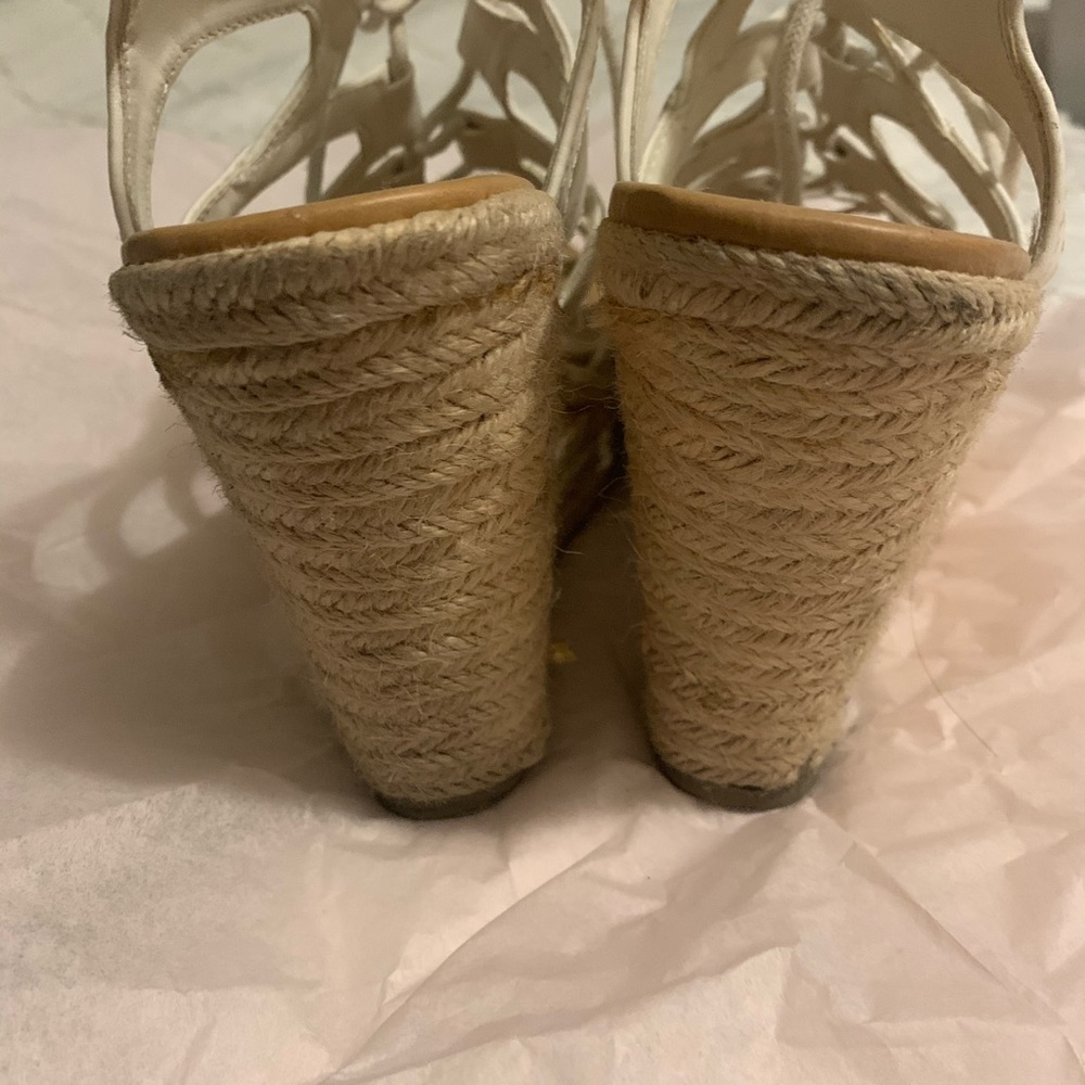 White wedges with laces - Picture 3 of 3